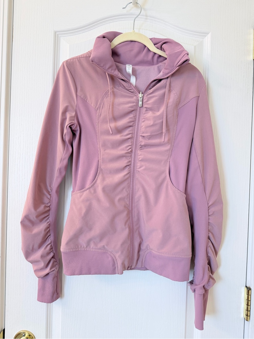 Lululemon Beyond the Studio Jacket Size 4 Dusty Mauve Pink Ruched Hooded
